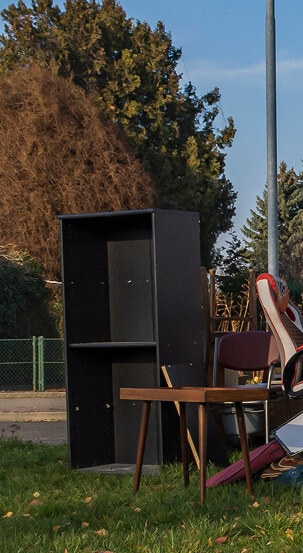 Sperrmüll am Straßenrand – Entrümpelung in Hamburg